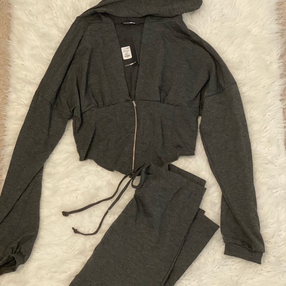 Fashion nova Grey jogger